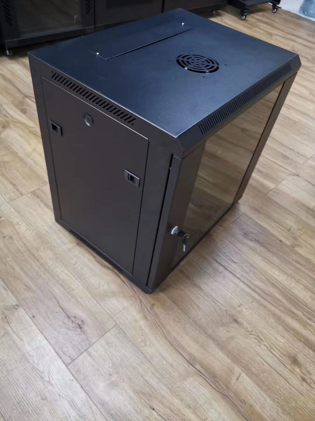 网络机柜 智能机柜 机箱机柜 机箱机柜钣金 屏蔽机柜 电视机柜 电气机柜 机房机柜 不锈钢机柜图3