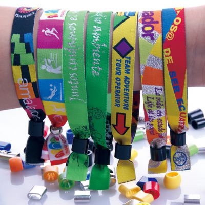 PVC软胶手腕带 创意精美时尚环保手环 网络***智能手环***图3