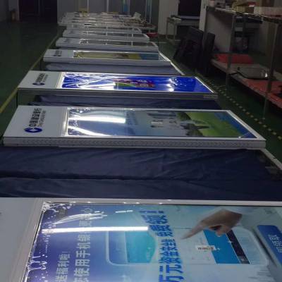 交通银橱窗吊装吊挂双屏网络广告机双面海报安卓智能广告机图1