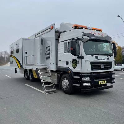重汽汕德卡大型指挥车 大型应急通信指挥