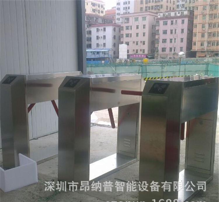 S302智能通道闸检票门禁 系统停车安防监控工程门禁机图3