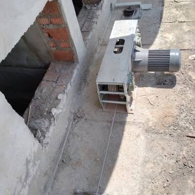 定制刮粪机 不锈钢智能刮粪机 猪场刮粪机环保省人力图1