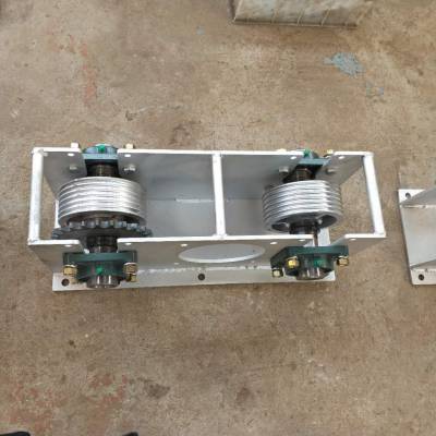 环保型养猪场粪便处理清粪机 猪用智能型全自动刮粪机图1