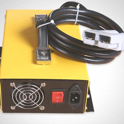 烟台电动叉车配套充电机/施能工业智能自动充电器图3