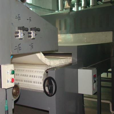 乳胶微波烘干设备—乳胶微波干燥机—乳胶微波熟化机—人工智能乳胶烘干机—乳胶生产厂家好选择图2