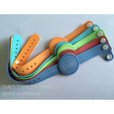 供应厂家***销售RFID母婴腕带/医疗腕带/PVC软胶腕带/智能腕带图3