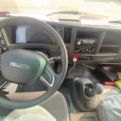 庆铃五十铃冷藏车 肉钩冷冻保鲜恒温医疗废物转运车图2