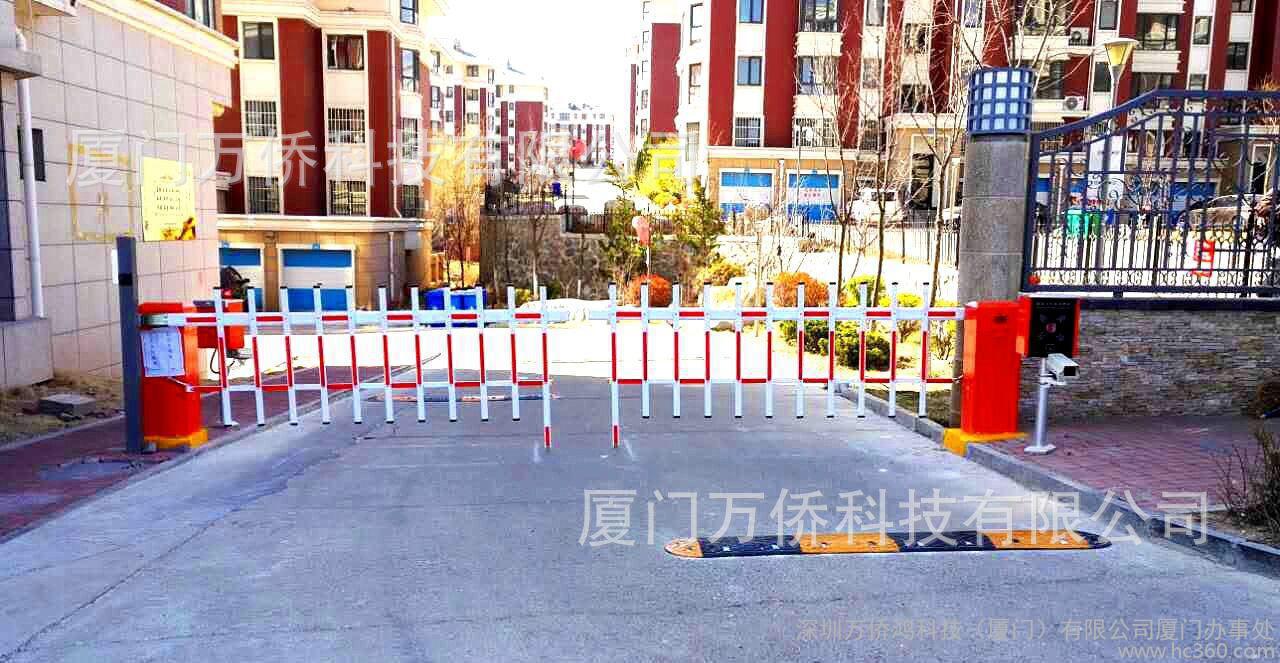 智能免刷卡车牌识别智能停车场管理网络高清车牌识别一体机图1