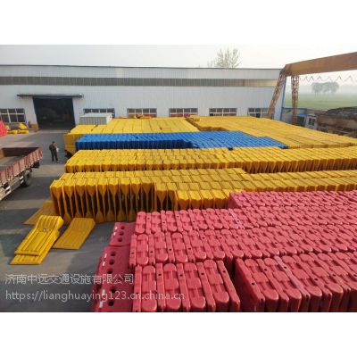 徐州城市道路施工1.8米*1米纯原料注水围挡租赁 中远交通设施抗老化防晒防冲击水马围挡防撞桶图2