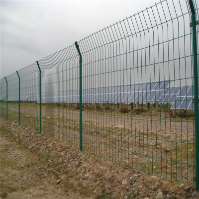 供应双边丝护栏网公路围栏网城市道路隔离护栏图2