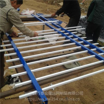 道路锌钢隔离栅 公园围栏网 城市交通护栏图3