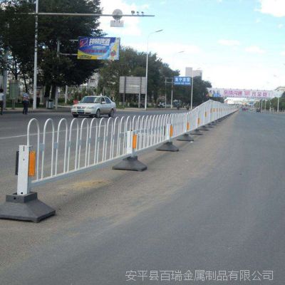 百瑞 机动车道防护栏 城市交通安全栏 市政护栏网图3