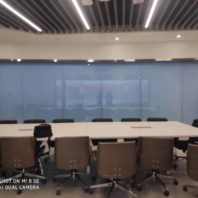 智能电控调光玻璃光电玻璃膜电子贴膜通电透明断电雾化投影膜图1