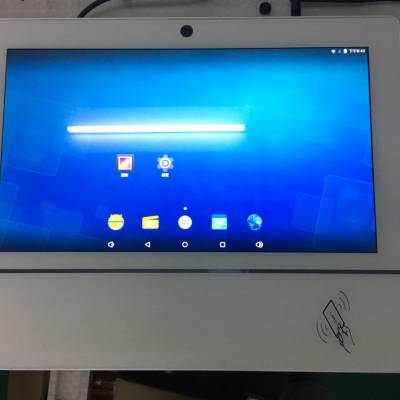 智能电子班牌触摸校园排课考勤系统人脸识别刷卡智慧班牌壁一体机图2