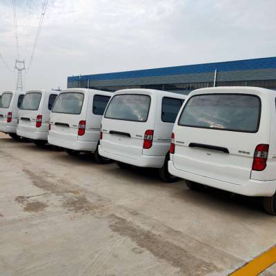 智能医疗车价格 9座应急救援气防车 负压救护车图1