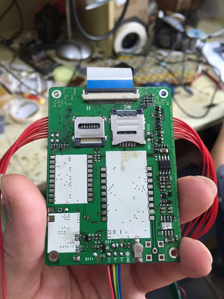 4G智能头盔 四核 安卓 录像 视频传输 网络对讲 照明 后台监控 GPS定位 WIFI 蓝牙 APP应用 数据统计图3