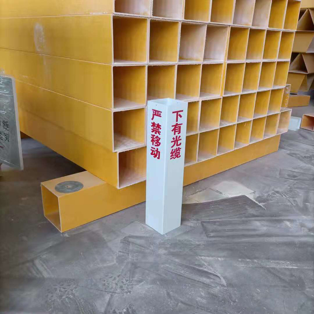 通信黑色标示桩销售玻璃钢标示桩图3