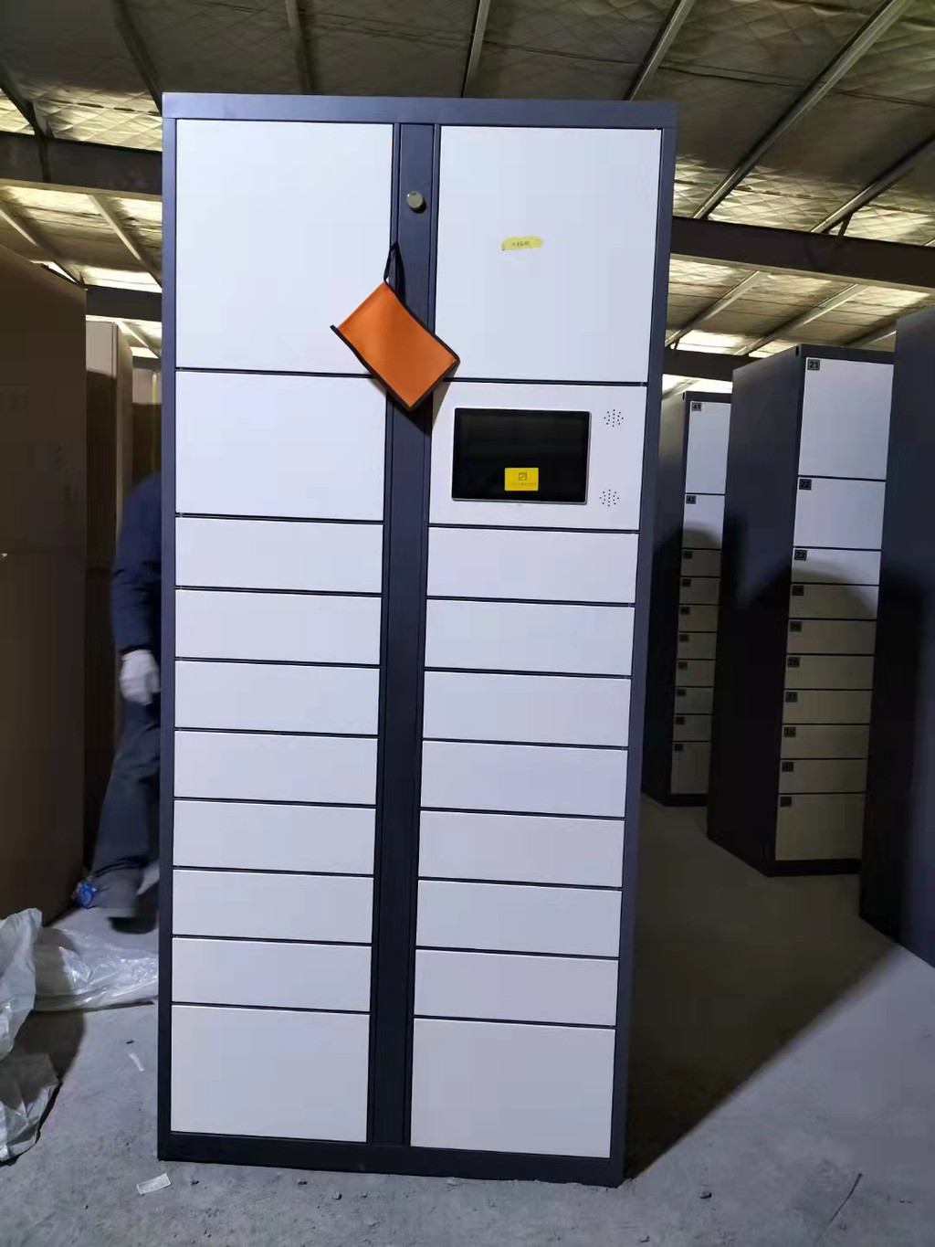 驰兴智能手机柜异形智能储物柜 储物柜  智能储物柜   智能储物柜厂家图1