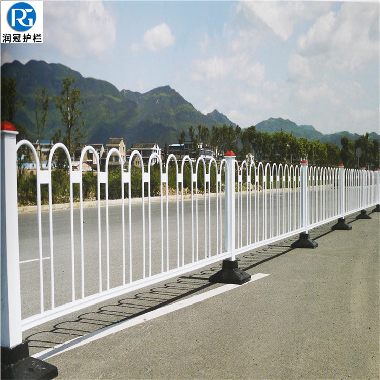 金盈市政交通护栏 马路隔离护栏 城市交通护栏 城市道路护栏图3