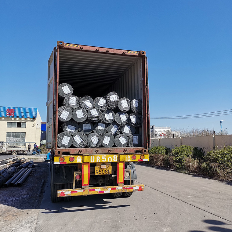 景观人工湖防渗土工膜,生态区人工湖hdpe防渗膜,高尔夫球场人工湖土工膜图1