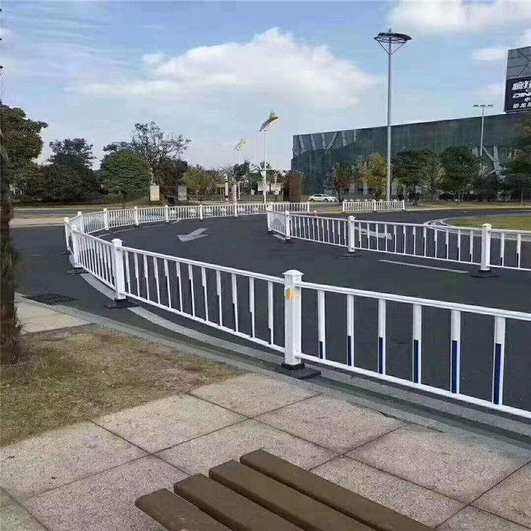 道路护栏 道路交通护栏 城市道路护栏 金盈交通护栏厂家图2
