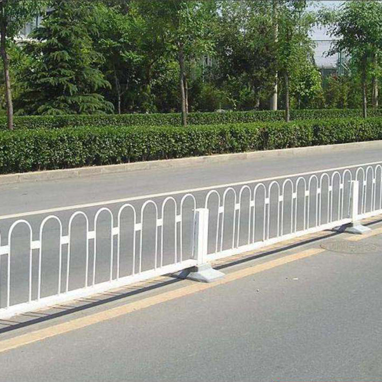 金盈  现货供应  市政交通道路护栏   京式隔离护栏  交通安全护栏  品质保证图2