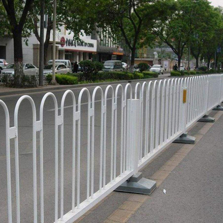 金盈  现货供应  市政交通道路护栏   京式隔离护栏  交通安全护栏  品质保证图3