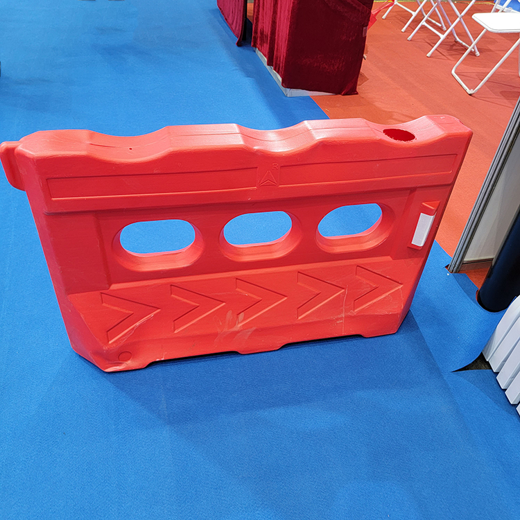 鑫煤xm-1三孔水马 塑料反光围挡交通隔离墩 水马交通器材图1