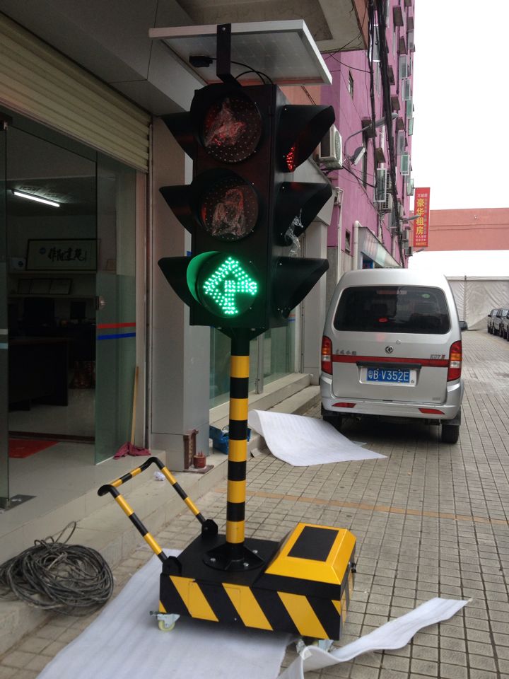 实力商家 交通安全设施 太阳能交通红绿灯   led红绿灯   质保两年图2
