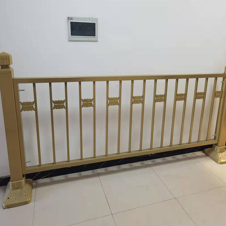 【工厂自营】交通护栏厂家/公路交通护栏/马路中间隔离护栏图2