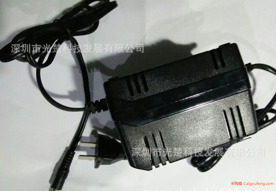 24V 3000MA 电源适配器..6